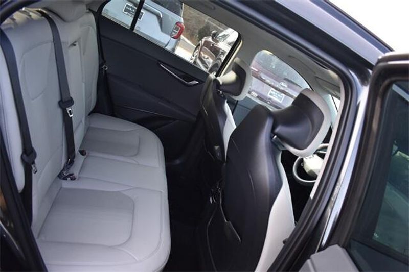 New 2025 Kia Niro EX TouringImage 14