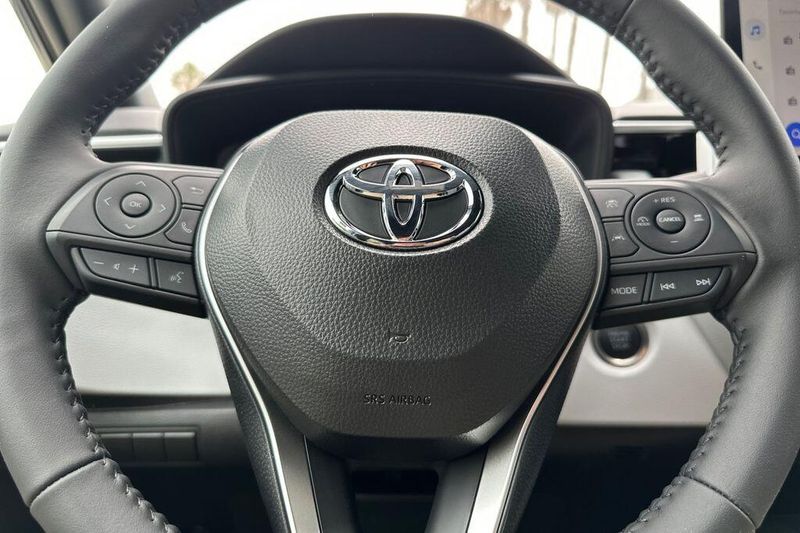 New 2025 Toyota Corolla SEImage 23