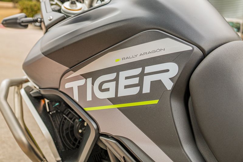 USED 2024 TRIUMPH TIGER 900 RALLY PRO RALLY ARAGON EDITION Image 17