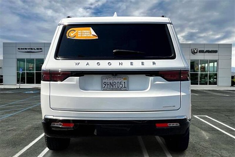 2023 Jeep Wagoneer Series IIIImage 3