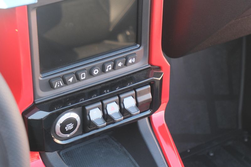 NEW 2025 POLARIS SLINGSHOT R AUTODRIVE Image 19