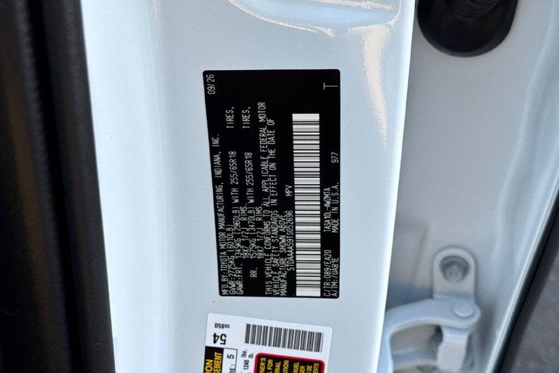 New 2026 Toyota Grand Highlander XLEImage 32