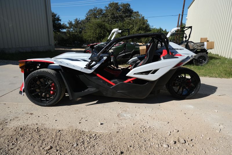 2024 Polaris SLINGSHOT ROUSH EDITION AUTODRIVE RACETRACK REDImage 5