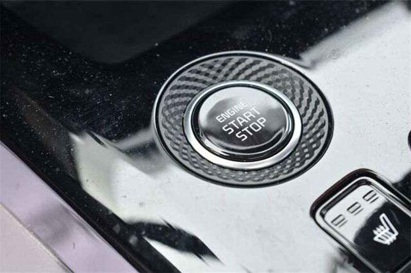 New 2025 Kia Niro EX TouringImage 24