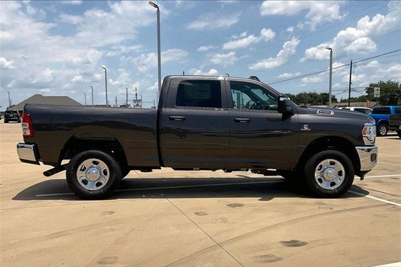 2024 RAM 2500 Tradesman Crew Cab 4x4 6