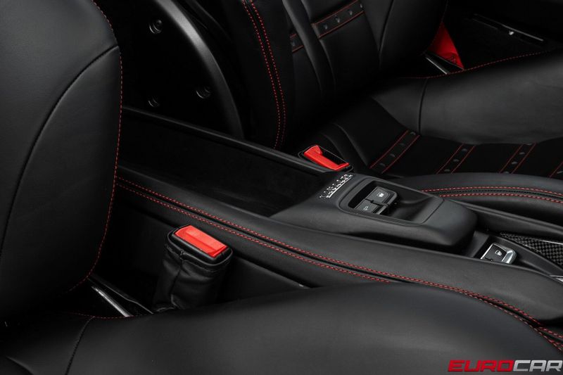 Used 2022 Ferrari F8 Spider *CARBON FIBER LED STEERING WHEEL * DAYTONA SEATS*Image 41