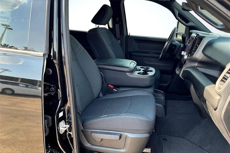 2026 Ram 2500 Tradesman photo 8