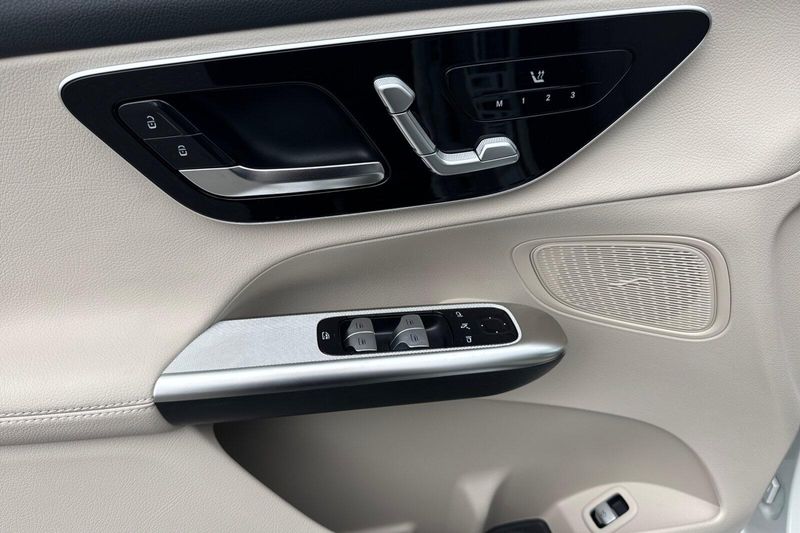 New 2027 Mercedes-Benz GLC-Class GLCGLC 300Image 8