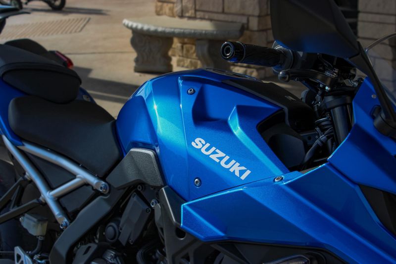 NEW 2026 SUZUKI GSX8R Image 10