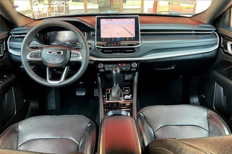 2023 Jeep Compass LimitedImage 15