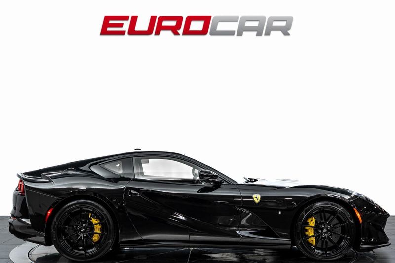 2020 Ferrari 812 Superfast *CARBON FIBER STEERING WHEEL * DAYTONA  SEATS*Image 6