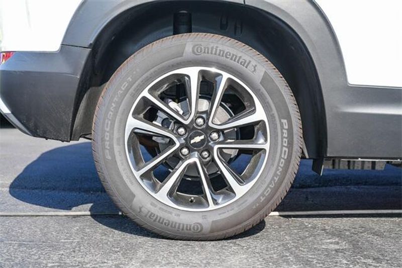2024 Chevrolet TrailBlazer LTImage 12