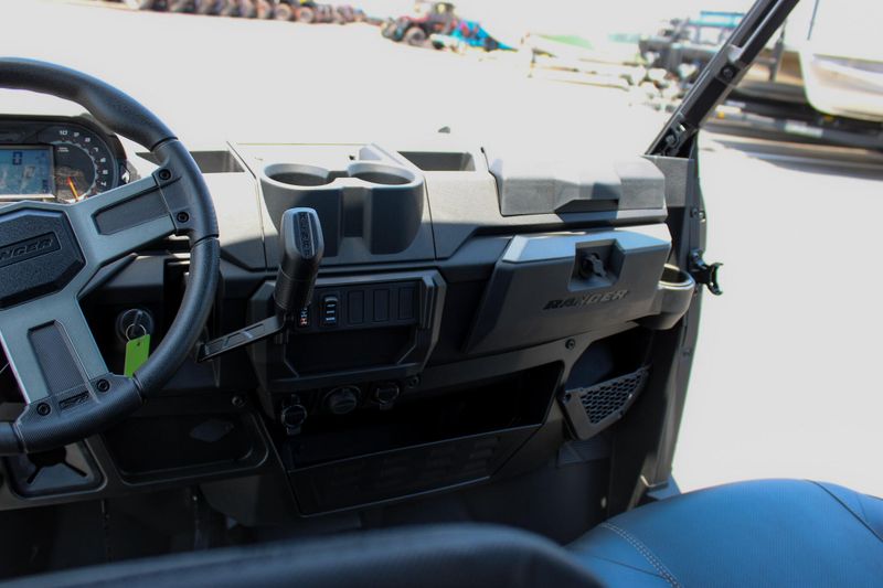 NEW 2026 POLARIS RANGER CREW XP 1000 PREMIUM Image 24