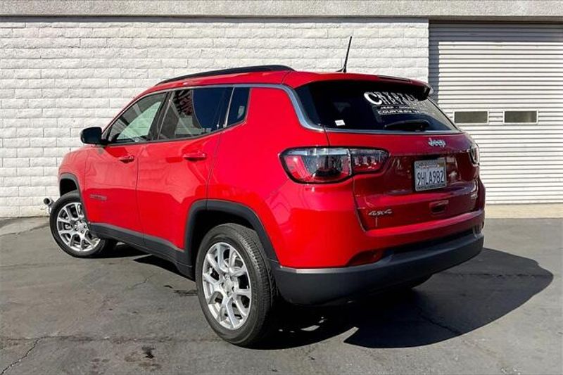 2023 Jeep Compass Latitude LuxImage 5