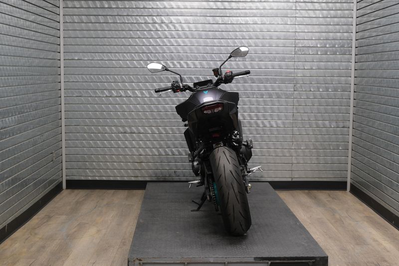 USED 2024 YAMAHA MT09 Image 4