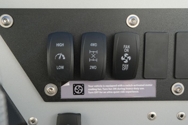 NEW 2025 LANDMASTER AMP STANDARD CAB CLASSIC EDITION Image 23