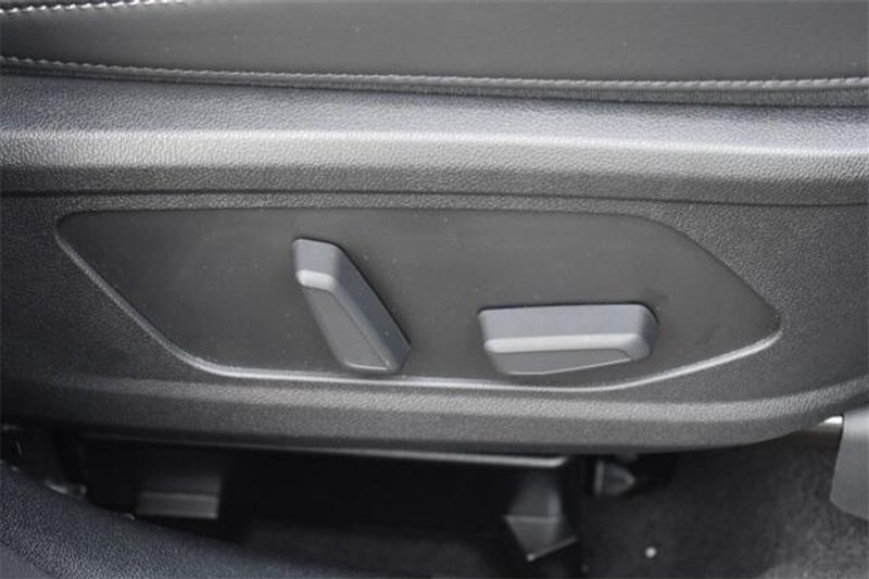 New 2025 Kia Sorento EXImage 15