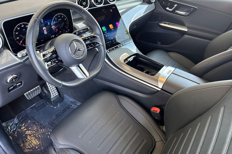 Used 2026 Mercedes-Benz GLC 300Image 10