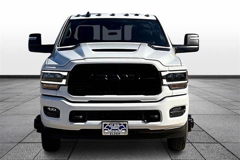 2024 RAM 3500 Laramie Crew Cab 4x4 8