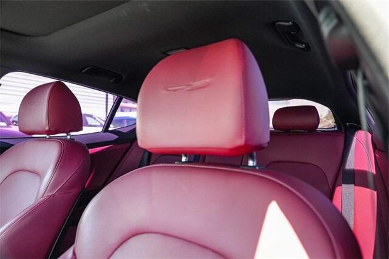 2022 Kia Stinger GT-LineImage 25