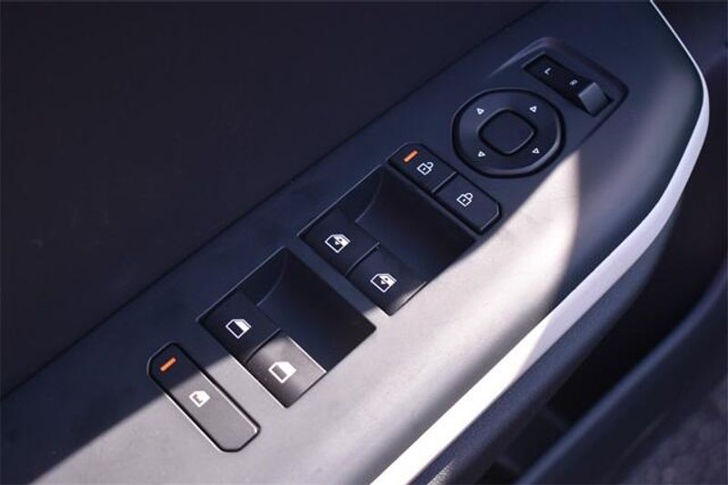 2025 Kia K4 GT-LineImage 19