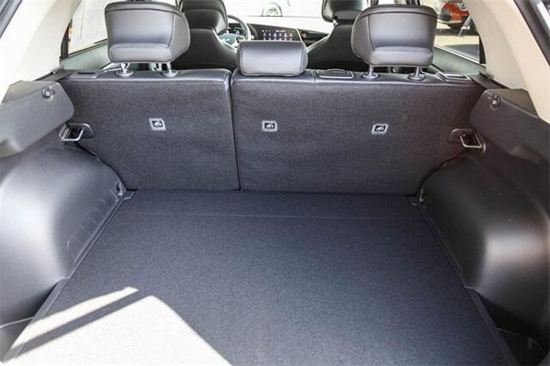 2025 Kia Niro SXImage 26