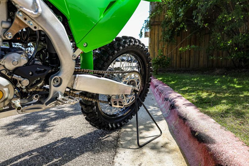 New 2026 Kawasaki KX450  LIME GREEN Image 19
