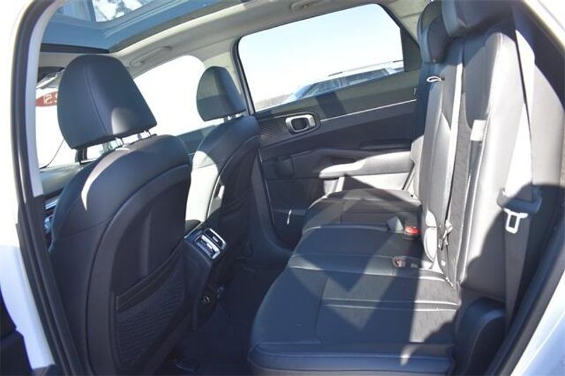 2025 Kia Sorento SImage 18