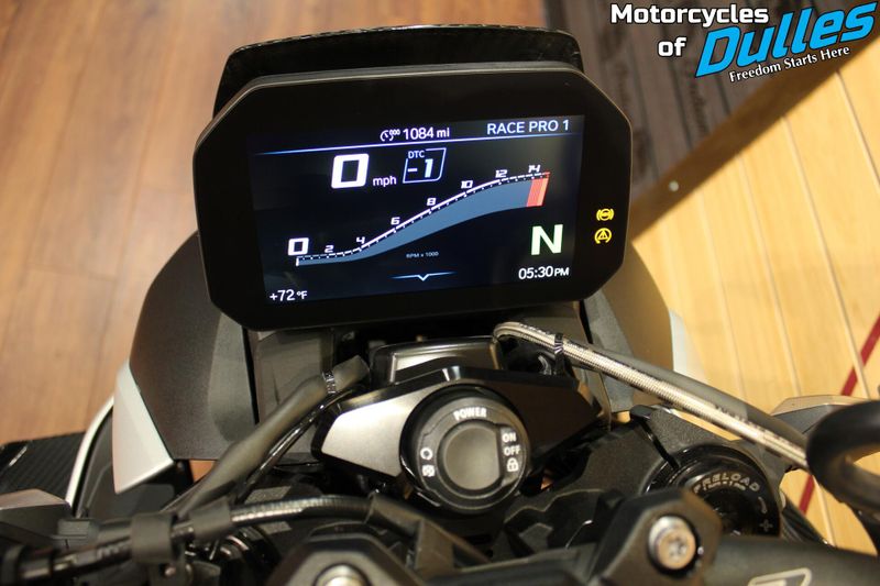 Used 2025 BMW M1000R Image 10