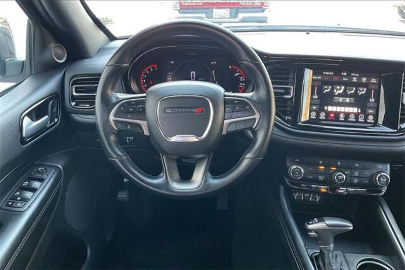 Used 2024 Dodge Durango SXTImage 4