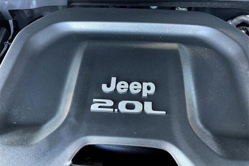 2022 Jeep Wrangler Unlimited Sahara AltitudeImage 32