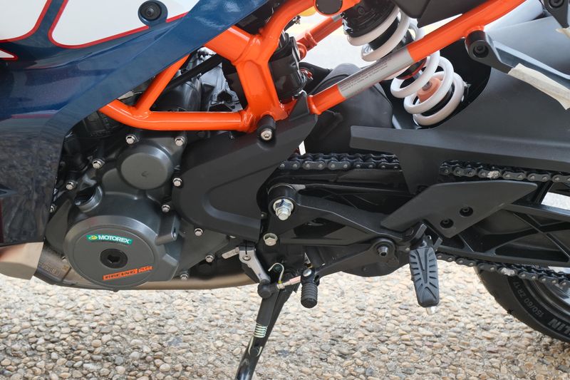 New 2024 KTM RC 390 BLUE Image 16