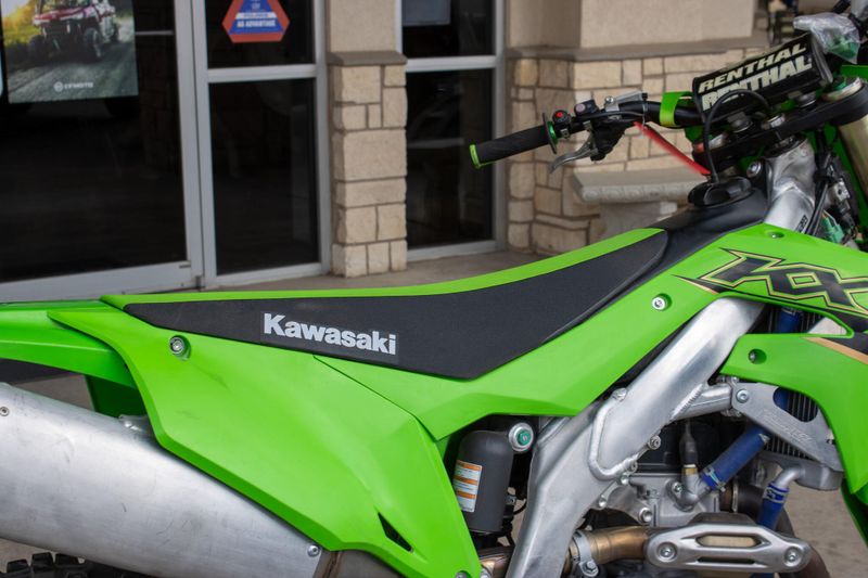 USED 2022 KAWASAKI KX 450 Image 13