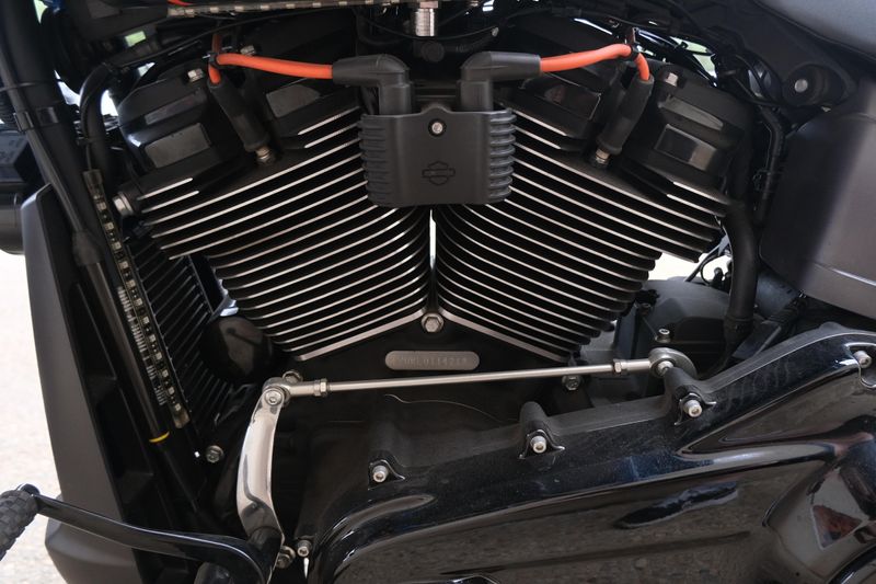 2020 HARLEY SOFTAIL114 BLACK AND ORANGE Image 15
