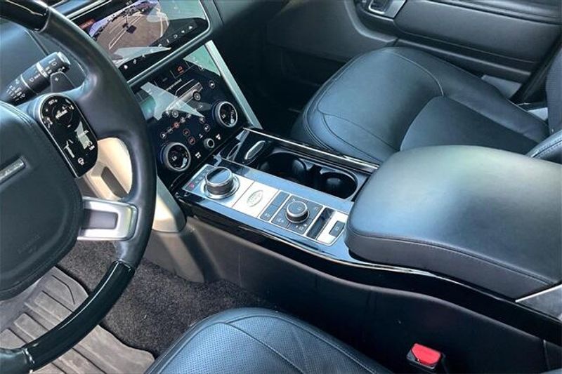 2021 Land Rover Range Rover WestminsterImage 16