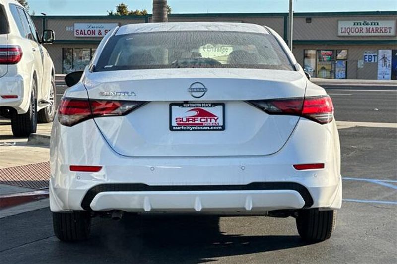 New 2025 Nissan Sentra SImage 4