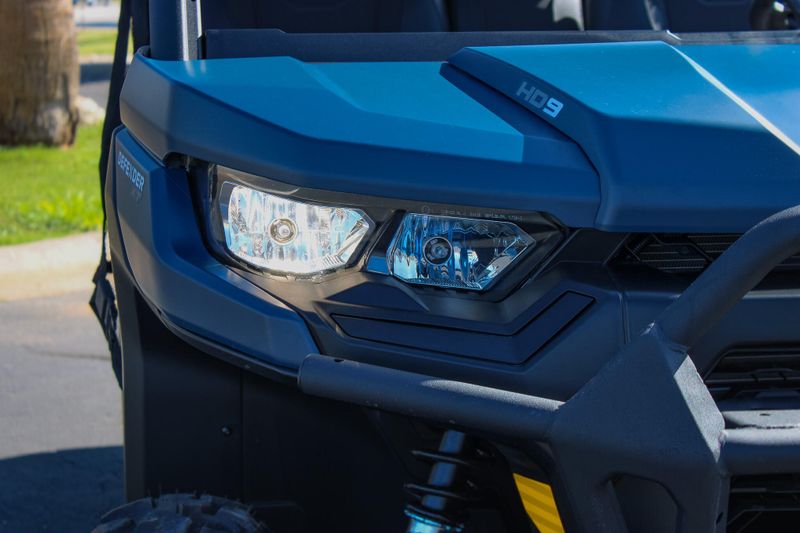 NEW 2025 CAN-AM DEFENDER MAX XT HD9 Image 10