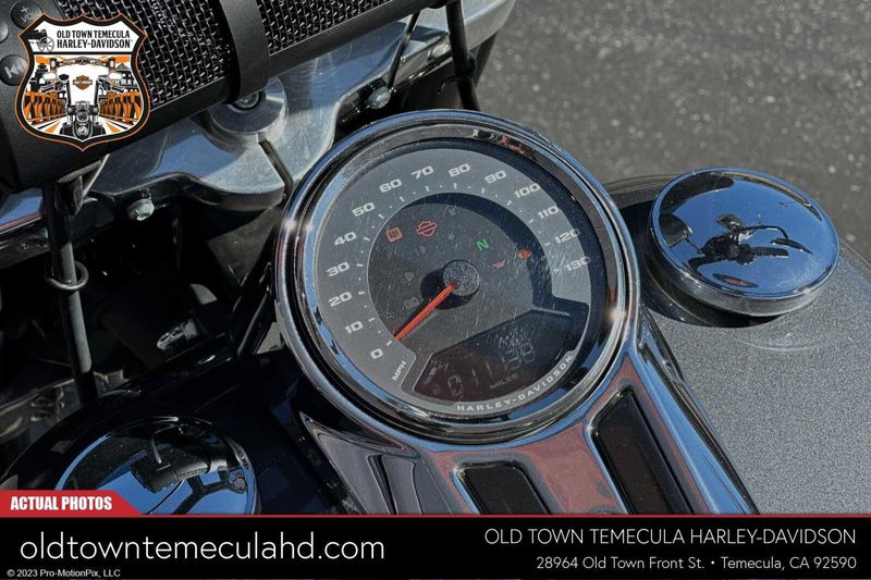 2021 Harley-Davidson Softail in a GAUNTLET GRAY METALLIC exterior color. BMW Motorcycles of Temecula – Southern California (951) 506-6903 bmwmotorcyclesoftemecula.com 