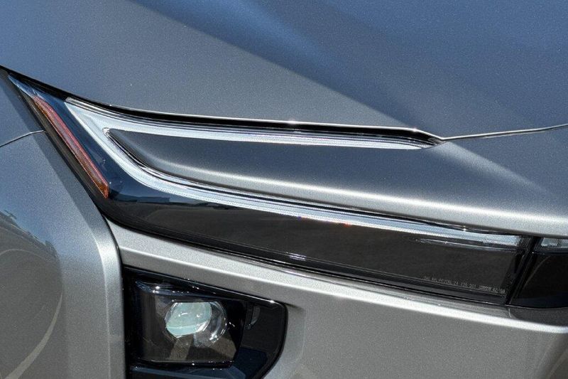New 2027 Toyota bZ XLE PlusImage 30
