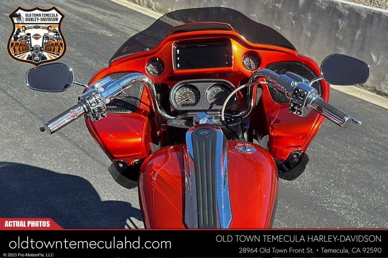 2018 Harley-Davidson Road Glide in a ORNGLAVA/DKALOY W/PINSTRIPE exterior color. BMW Motorcycles of Temecula – Southern California (951) 506-6903 bmwmotorcyclesoftemecula.com 