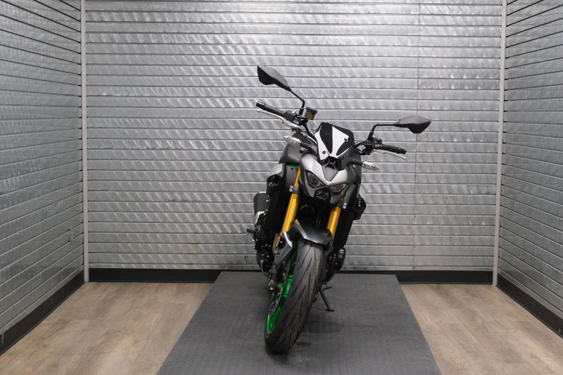 NEW 2026 KAWASAKI Z900 SE ABS Image 8