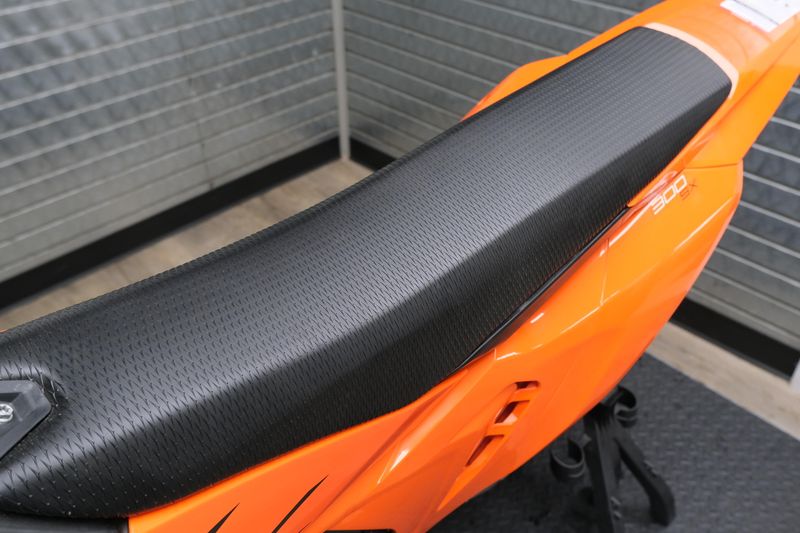 NEW 2026 KTM 300 SX Image 18