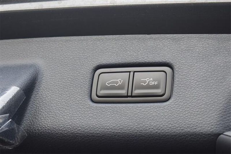 2025 Kia Carnival SX PrestigeImage 20