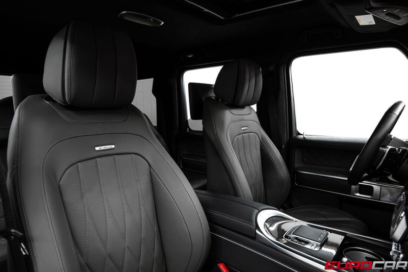 2025 Mercedes-Benz G-Class G 63 *CHERRY WOOD LUGGAGE COMPARTMENT*Image 38