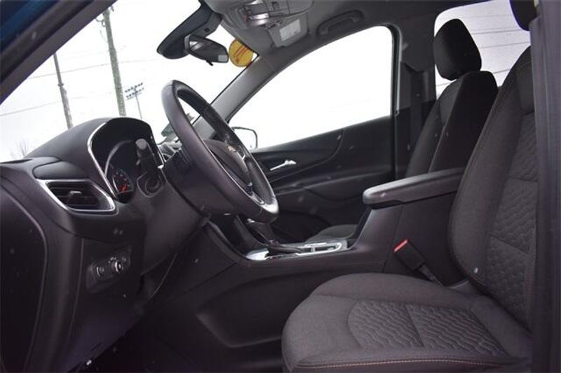 Used 2020 Chevrolet Equinox LTImage 23