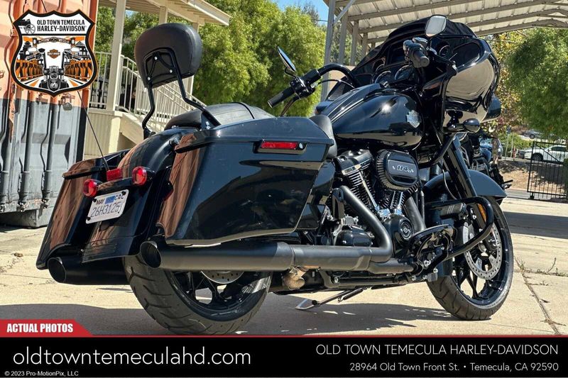 2023 Harley-Davidson Road Glide in a Black exterior color. BMW Motorcycles of Temecula – Southern California (951) 506-6903 bmwmotorcyclesoftemecula.com 