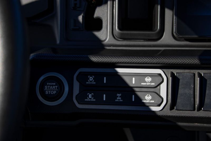 NEW 2026 CAN-AM DEFENDER XT HD11 WITH 1025 INCH TOUCHSCREEN Image 24