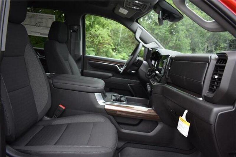 New 2025 Chevrolet Silverado 2500HD LTImage 15