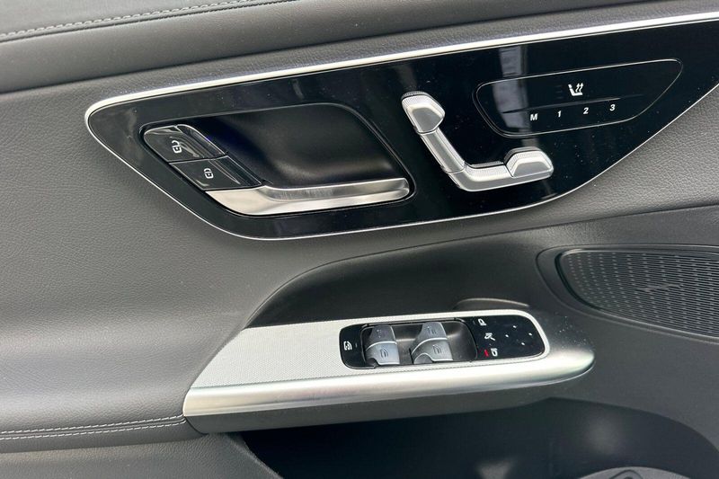 New 2026 Mercedes-Benz GLC-Class GLCGLC 300Image 9