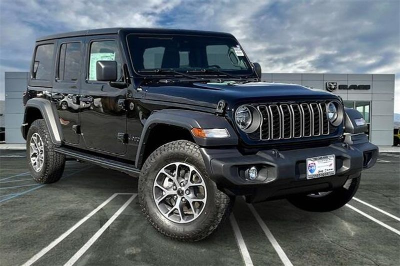 New 2025 Jeep Wrangler 4-door Sport SImage 14